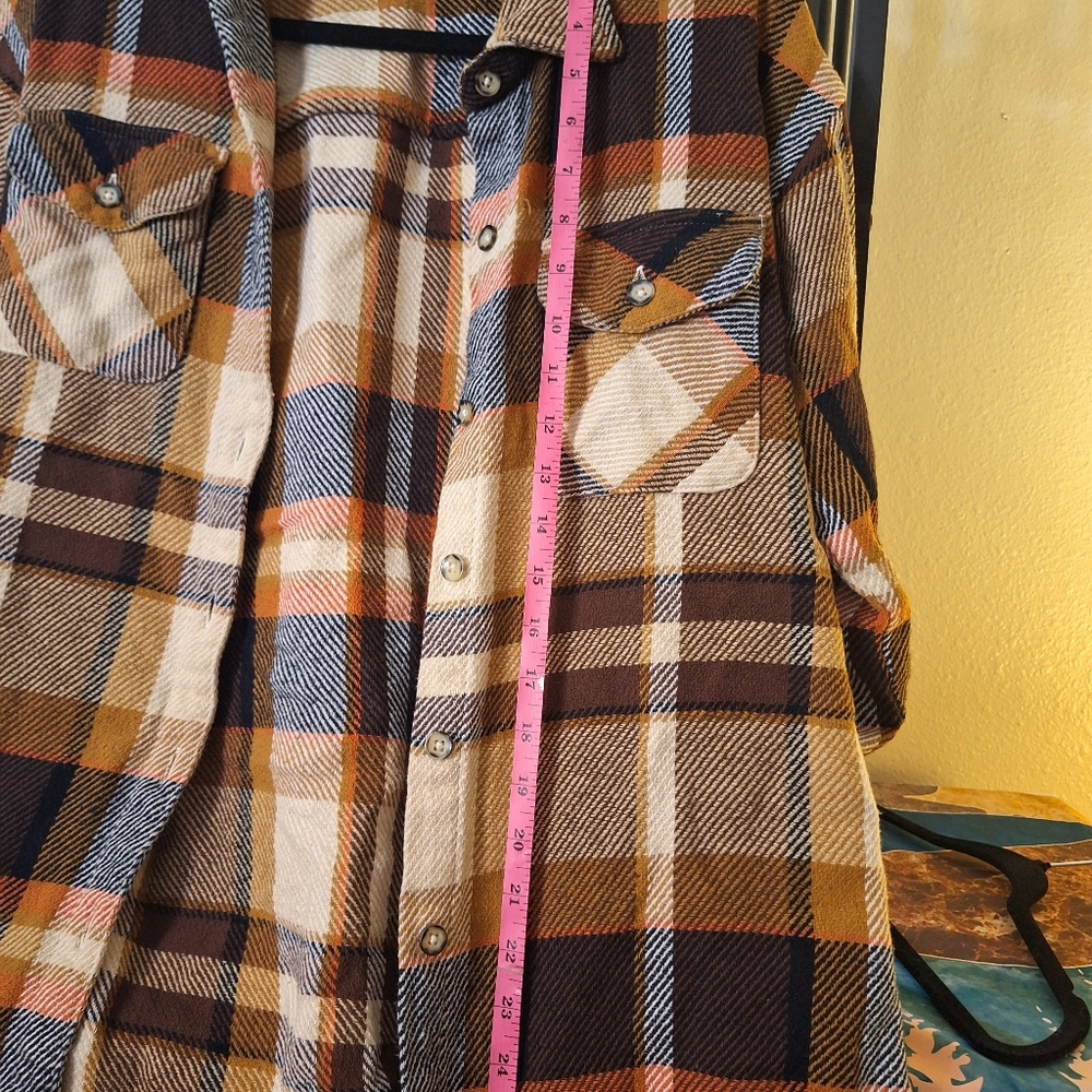 Shacket - Picture 2 of 8